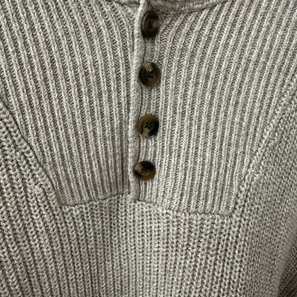 Eddie Bauer Men's Taupe Crewneck Henley Fisherman Sweater sz XL Tan Classic - Picture 3 of 6